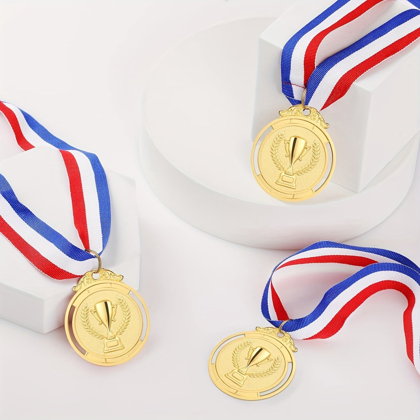 20 Sportmedailles met Rode, Wit , Blauwe Lint