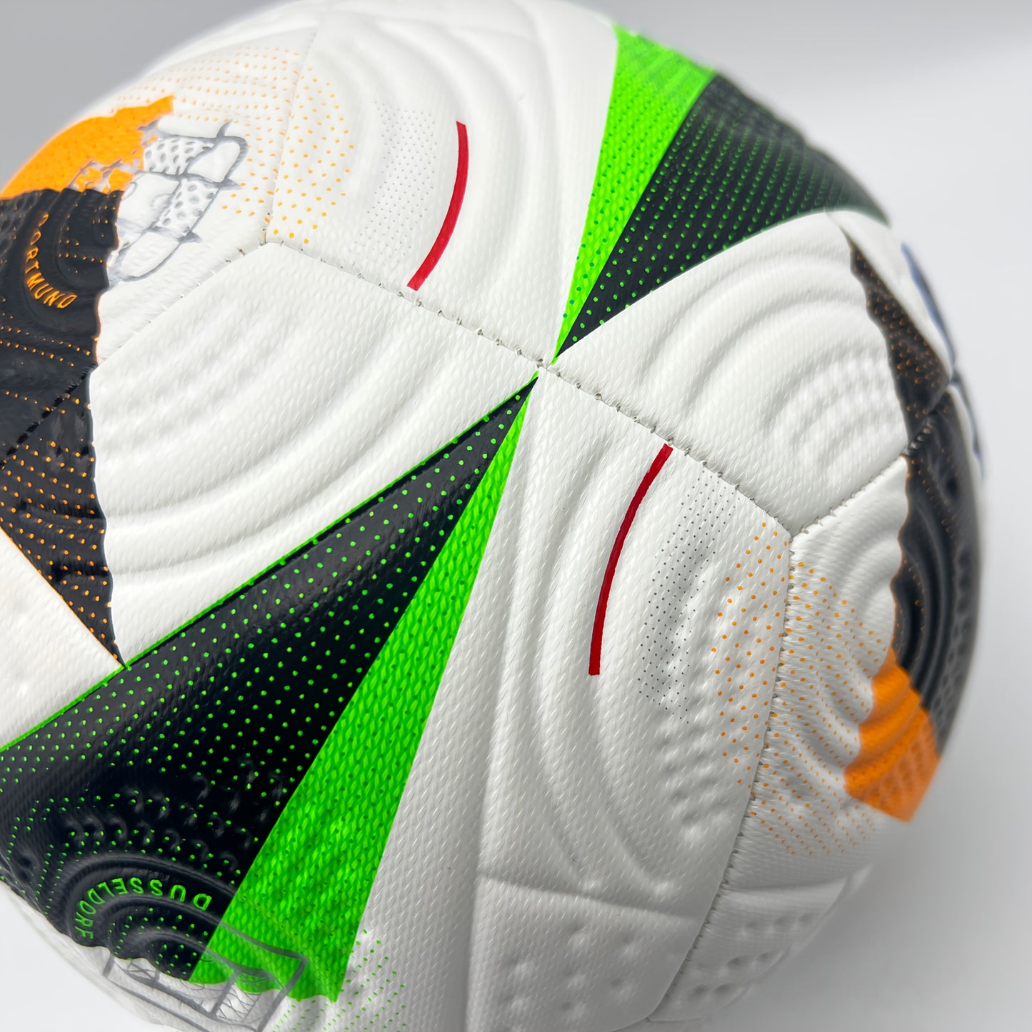 Voetbal maat 5 Wit/Rood/Zwart